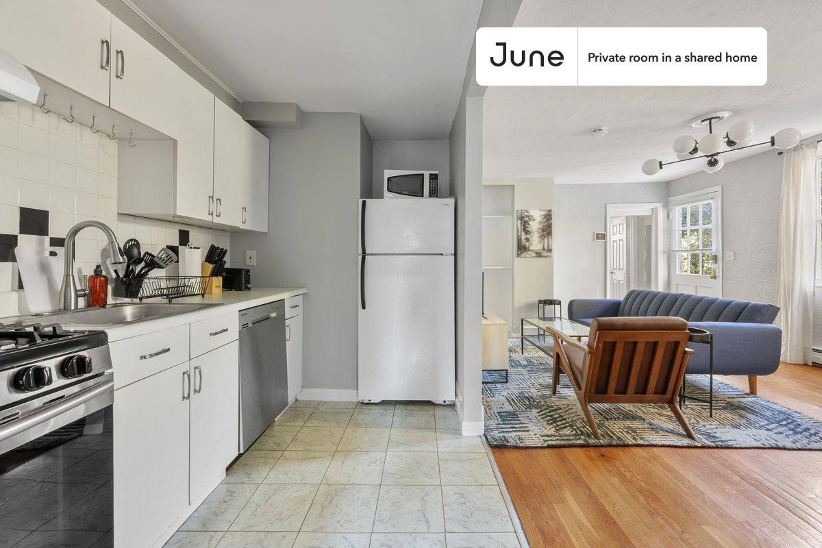 Apartment for rent at 14-18 Bacon St #A, Newton, MA 02458