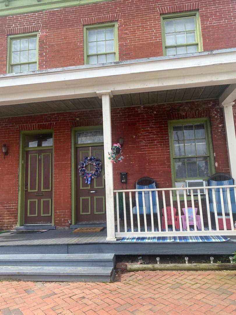 Apartment for rent at 1 E Leigh St, Richmond, VA 23219