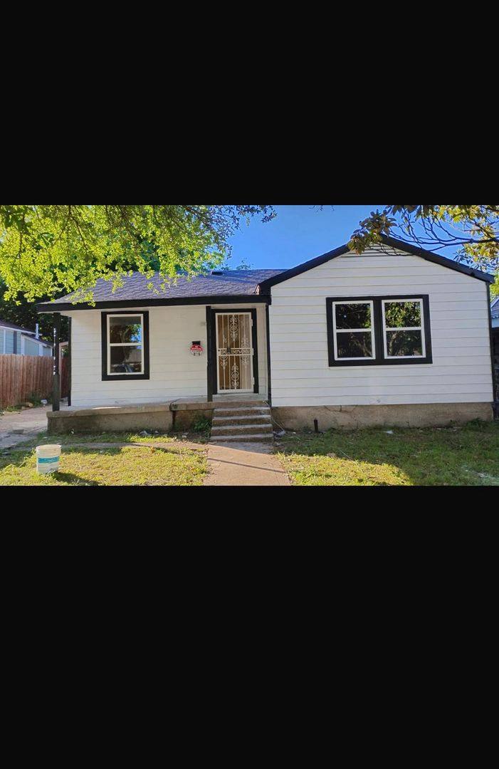 House for rent at 2135 Marfa Ave, Dallas, TX 75216