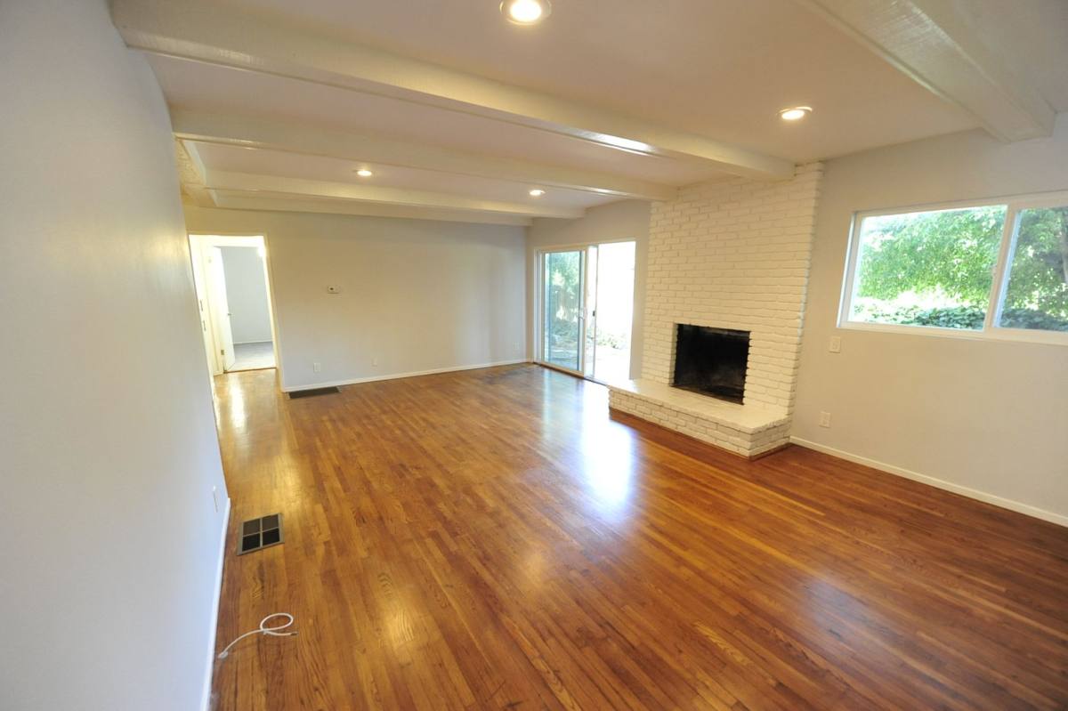 Apartment for rent at 13567-13571 Rye St, Sherman Oaks, CA 91423