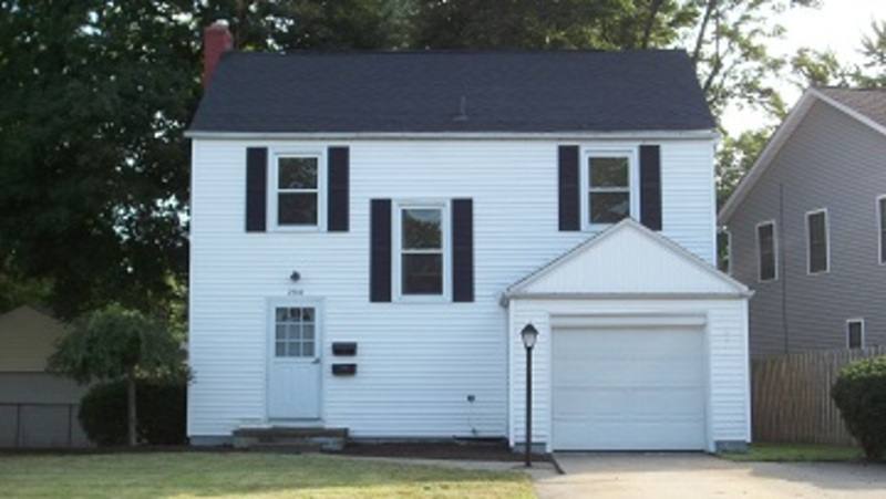 House for rent at 2304 Chestnut, Cuyahoga Falls, OH 44221