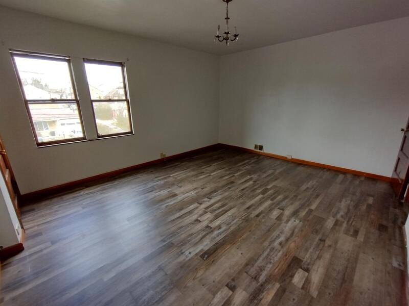 Apartment for rent at 1527 Plum St #2, Steubenville, OH 43952