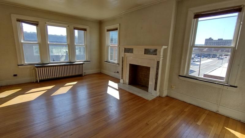Apartment for rent at 403 N 4th St #13, Steubenville, OH 43952