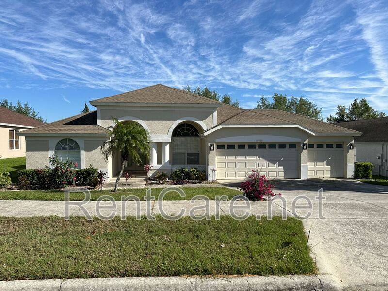 House for rent at 10955 Lemay Dr, Clermont, FL 34711