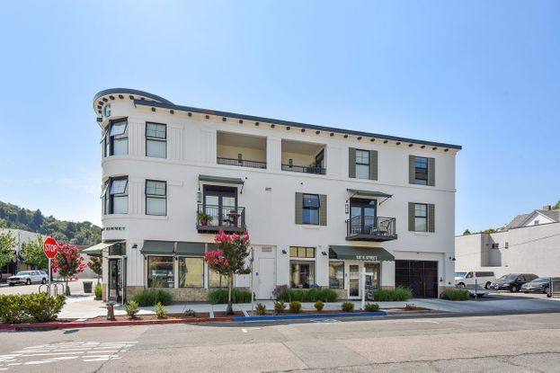 Apartment for rent at 107 G St #207, San Rafael, CA 94901