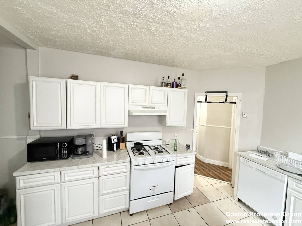 Apartment for rent at 17 Cawfield St #1, Dorchester, MA 02125