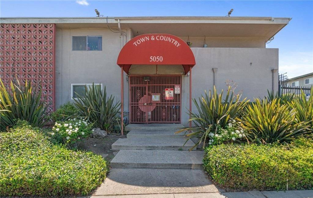 Condo for rent at 5050 Linden Ave, Long Beach, CA 90805