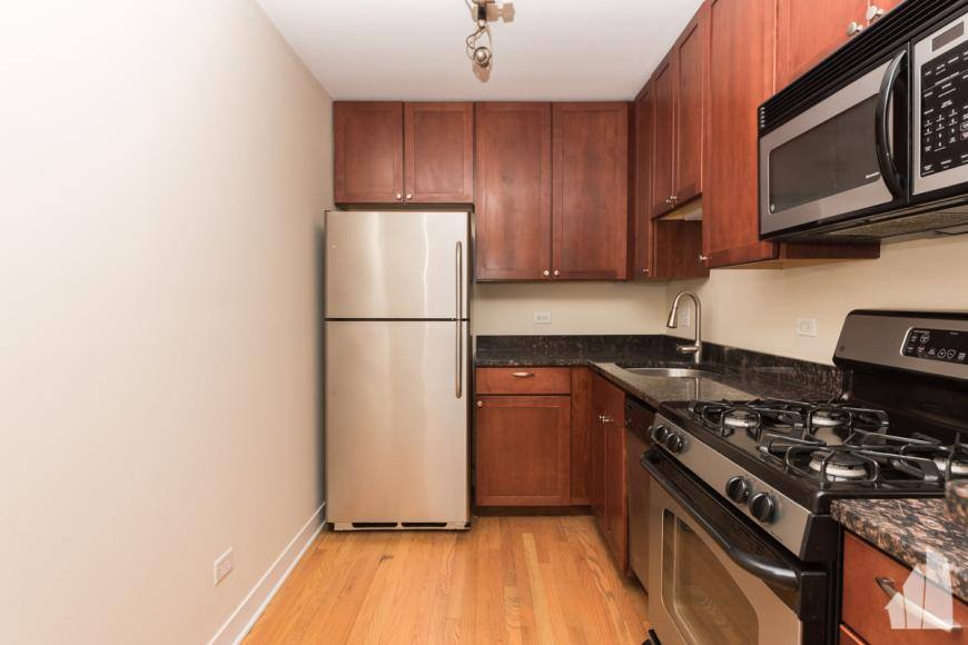 Apartment for rent at 613 W Wrightwood Ave, Chicago, IL 60614