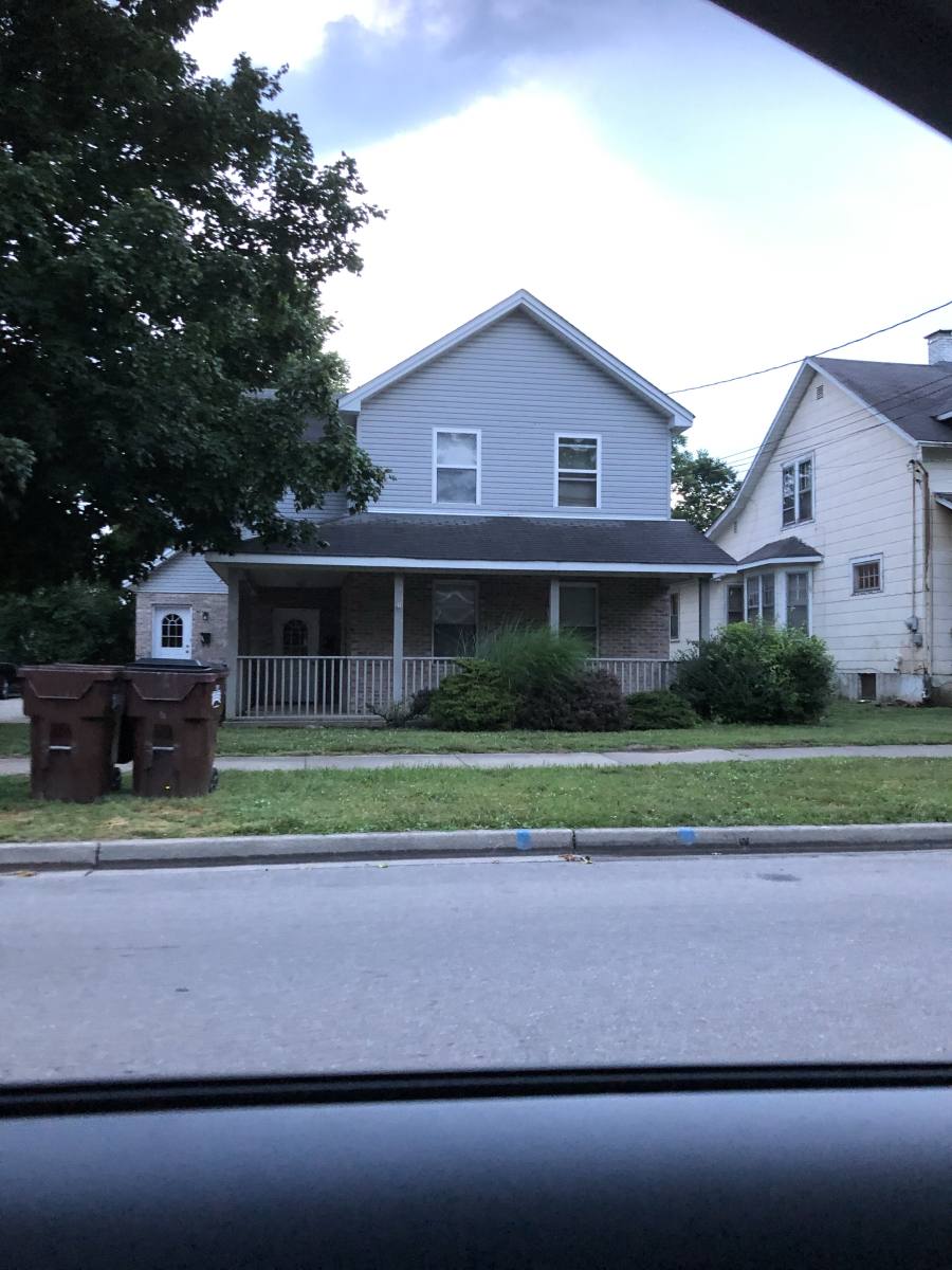Townhouse for rent at 816 S College Ave, Oxford, OH 45056