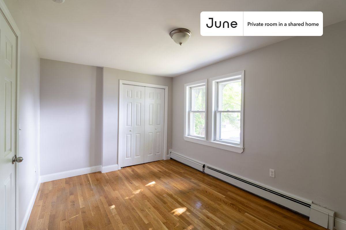 Apartment for rent at 678 Bennington St, East Boston, MA 02128