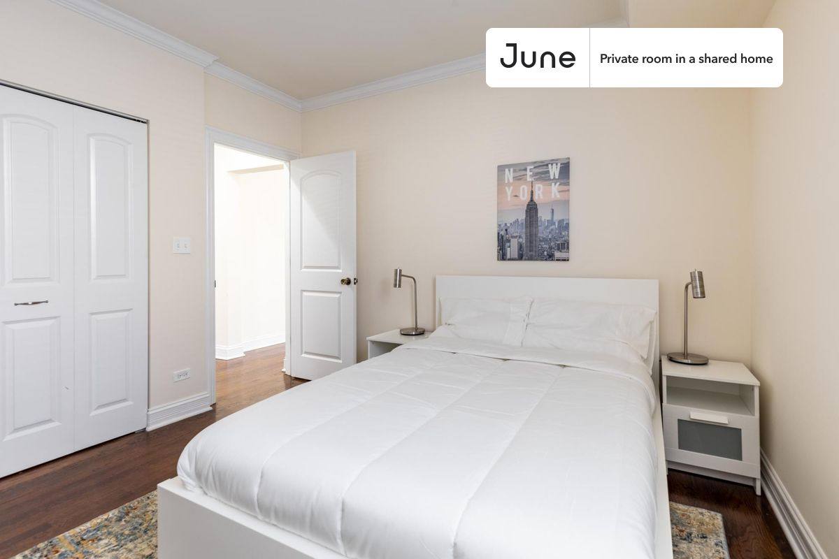 Apartment for rent at 3743 N Albany Ave #C, Chicago, IL 60618