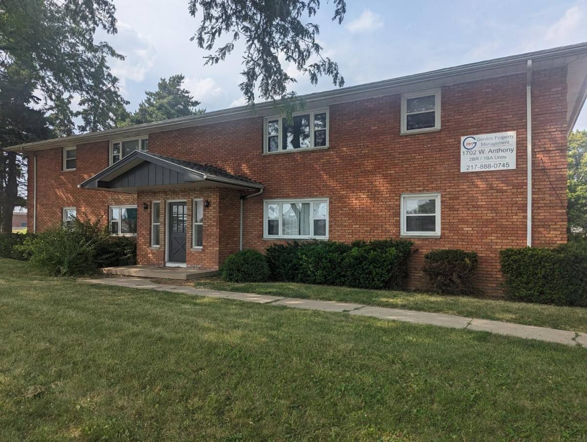 Apartment for rent at 1702 W Anthony Dr #3, Champaign, IL 61821
