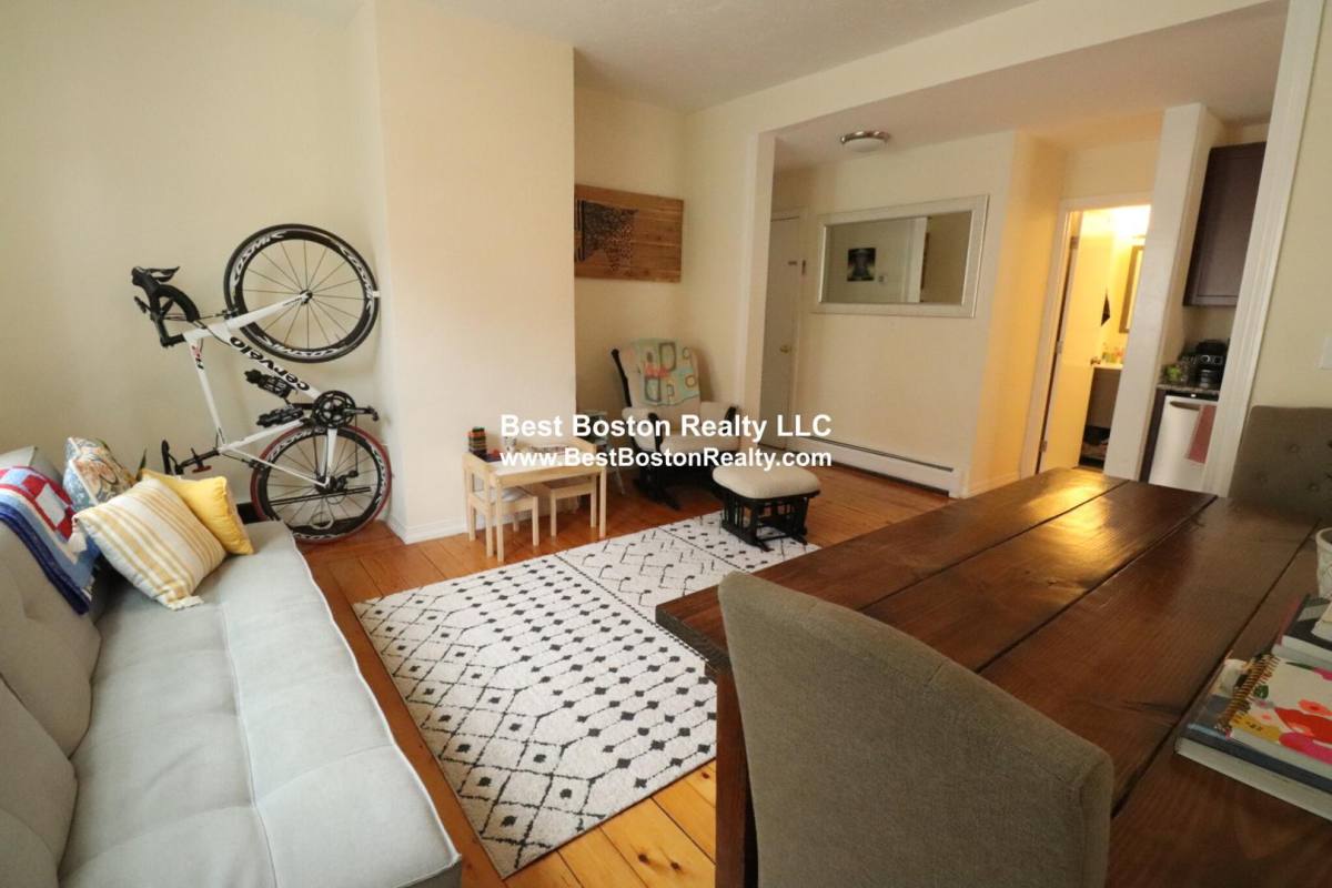 Apartment for rent at 70 Summer St #3R, Somerville, MA 02143