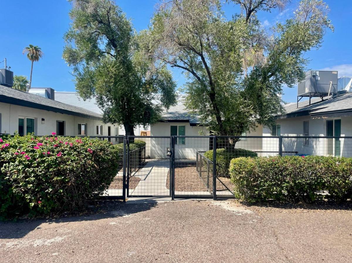 Apartment for rent at Avalon, 2402 N 24th St, Phoenix, AZ 85008