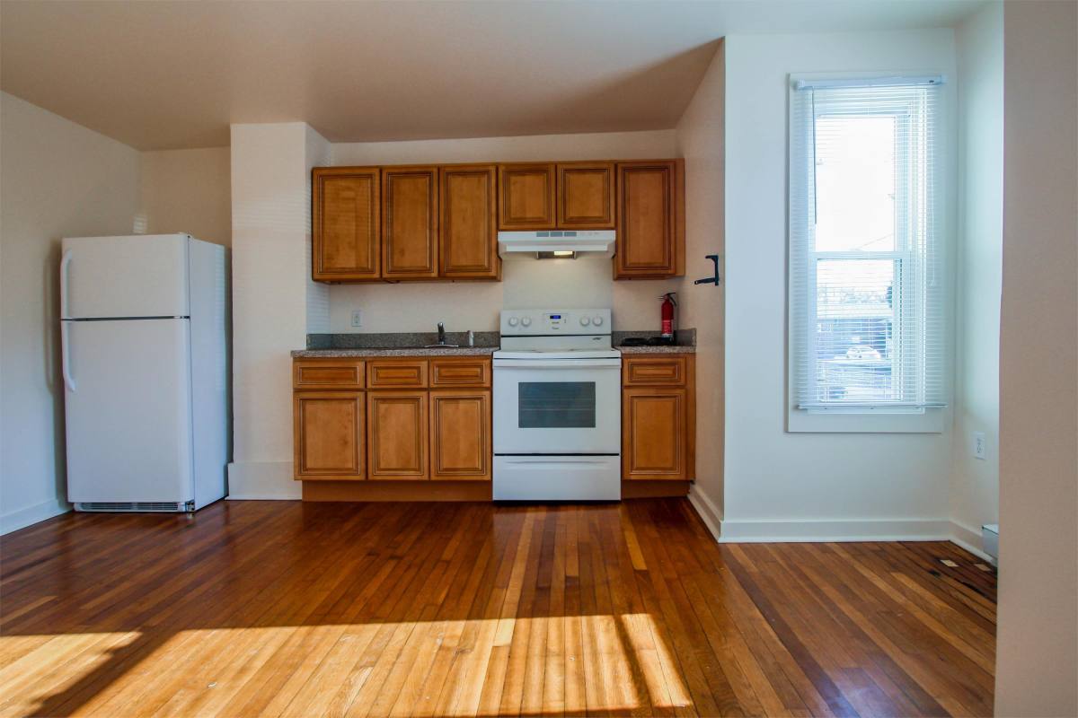 Apartment for rent at 729 Winchester Ave, Martinsburg, WV 25401