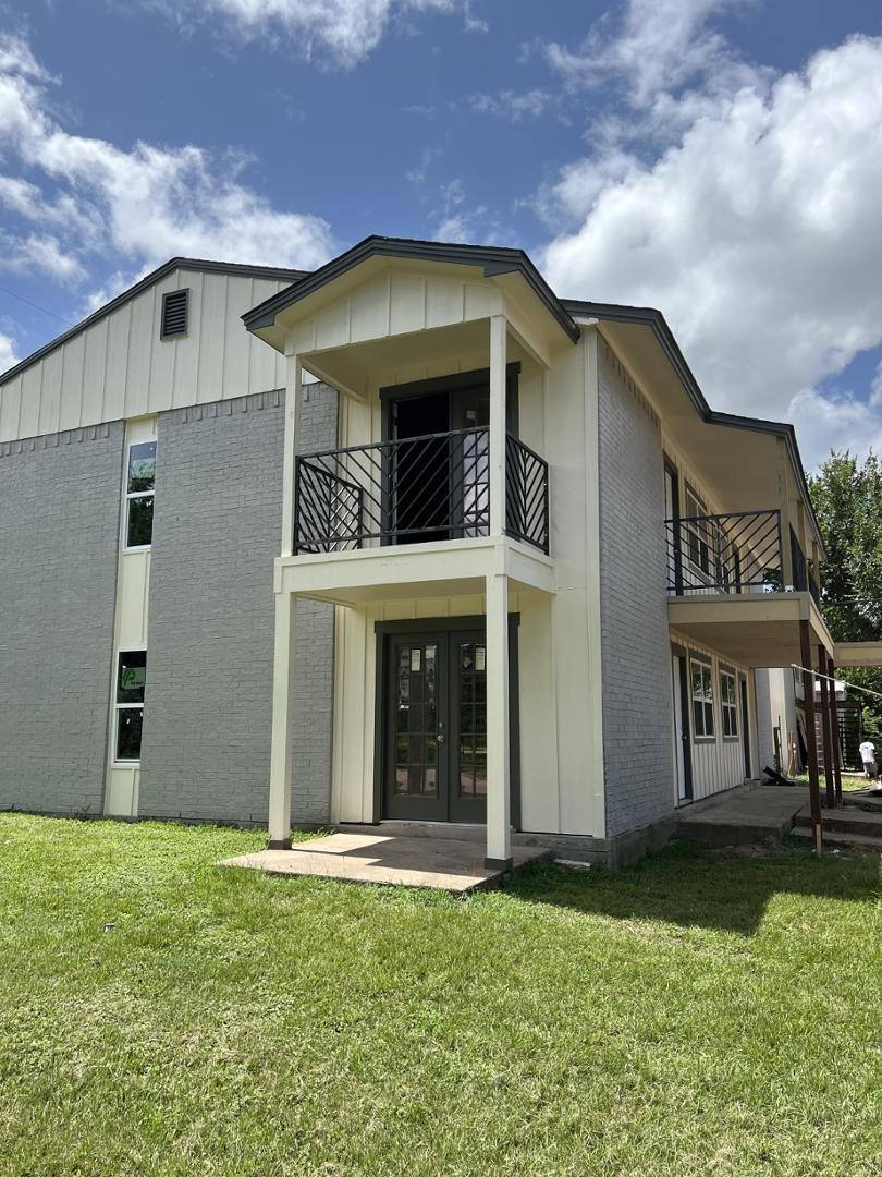 Apartment for rent at 700 S Sims Ave, Bryan, TX 77803