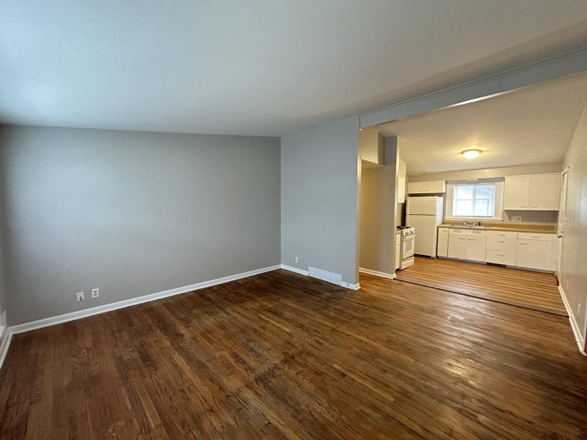 Apartment for rent at 1913 Montague St #1, Rockford, IL 61102