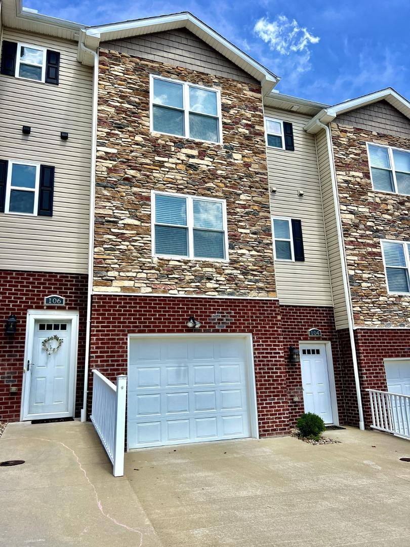 House for rent at 104 Sassafras Way, Clarksburg, WV 26301