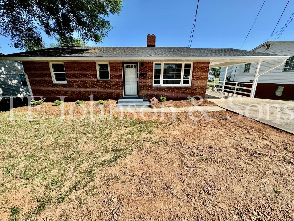 House for rent at 509 W Brookline St, Winston Salem, NC 27127