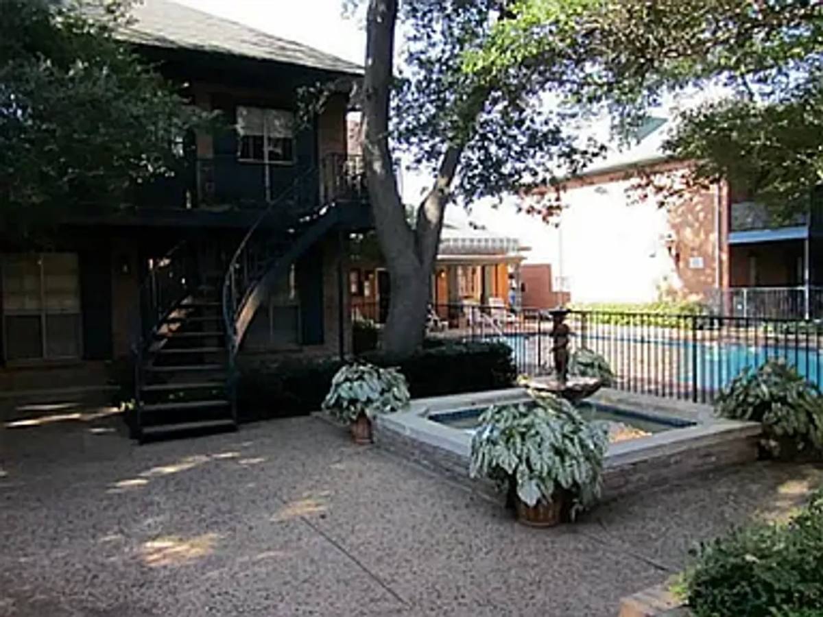 Apartment for rent at 6015 E University Blvd, Dallas, TX 75206