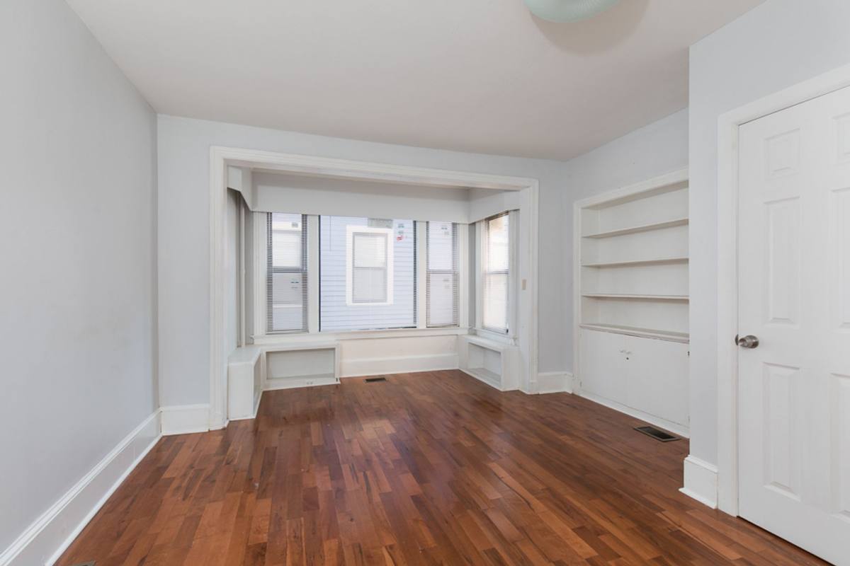 Apartment for rent at 1371 Chapel St, New Haven, CT 06511