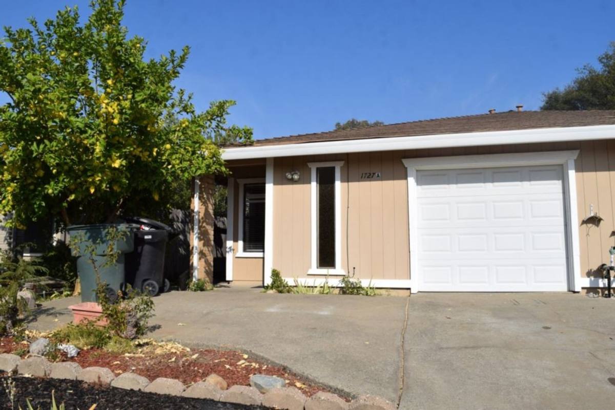 House for rent at 1727 Kent St, Roseville, CA 95661