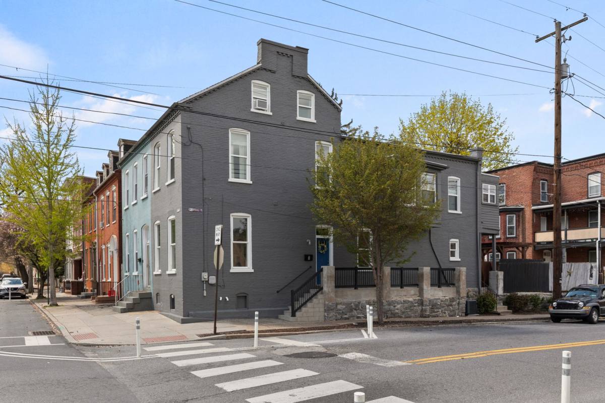 Townhouse for rent at 8 N Marshall St, Lancaster, PA 17602