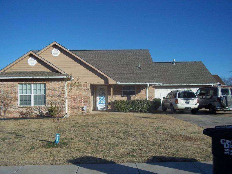 Apartment for rent at 20 E 9th St, McAlester, OK 74501