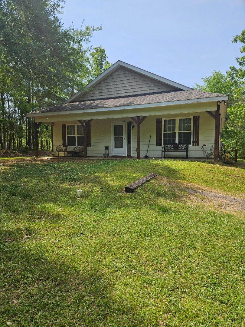 House for rent at 2965 Rumble Rd, Juliette, GA 31046