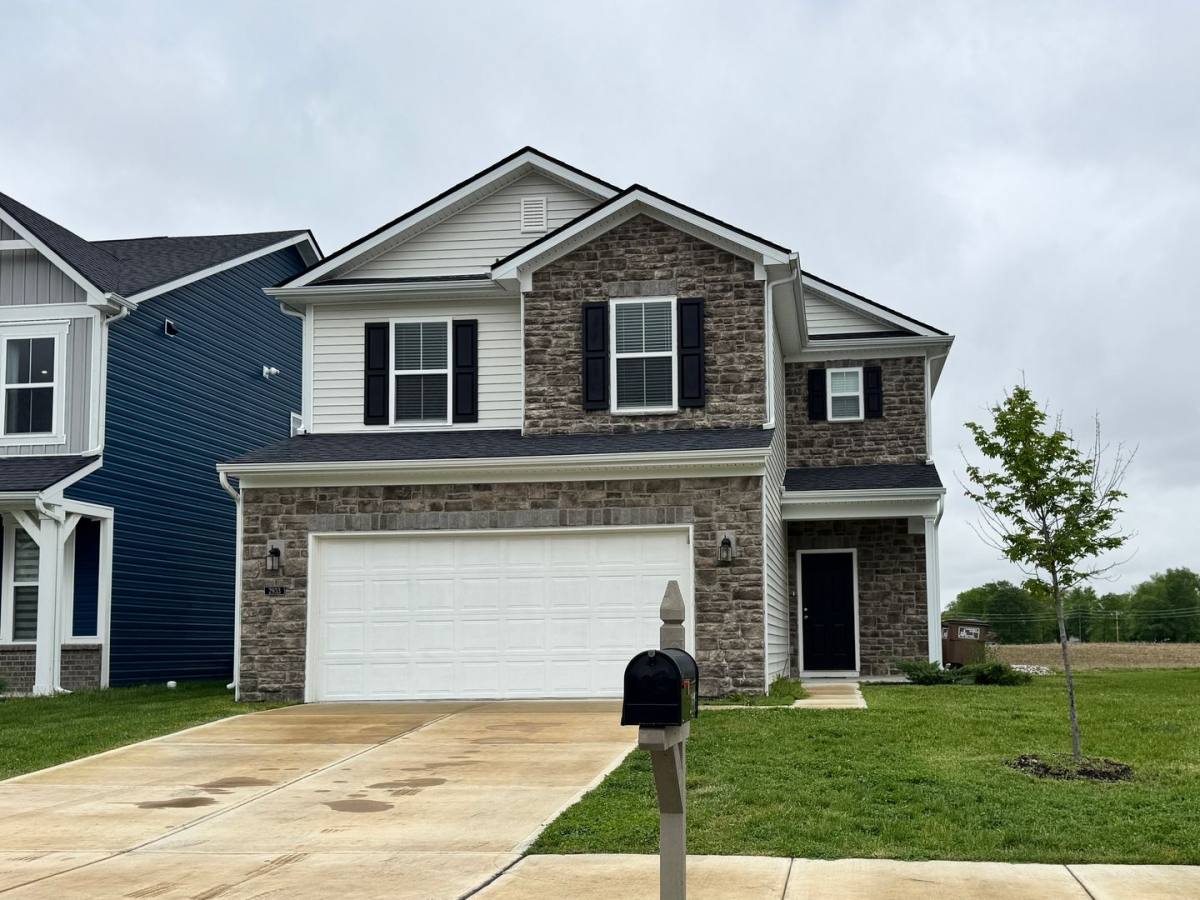 House for rent at 2933 Creekridge Court, Columbus, IN 47201