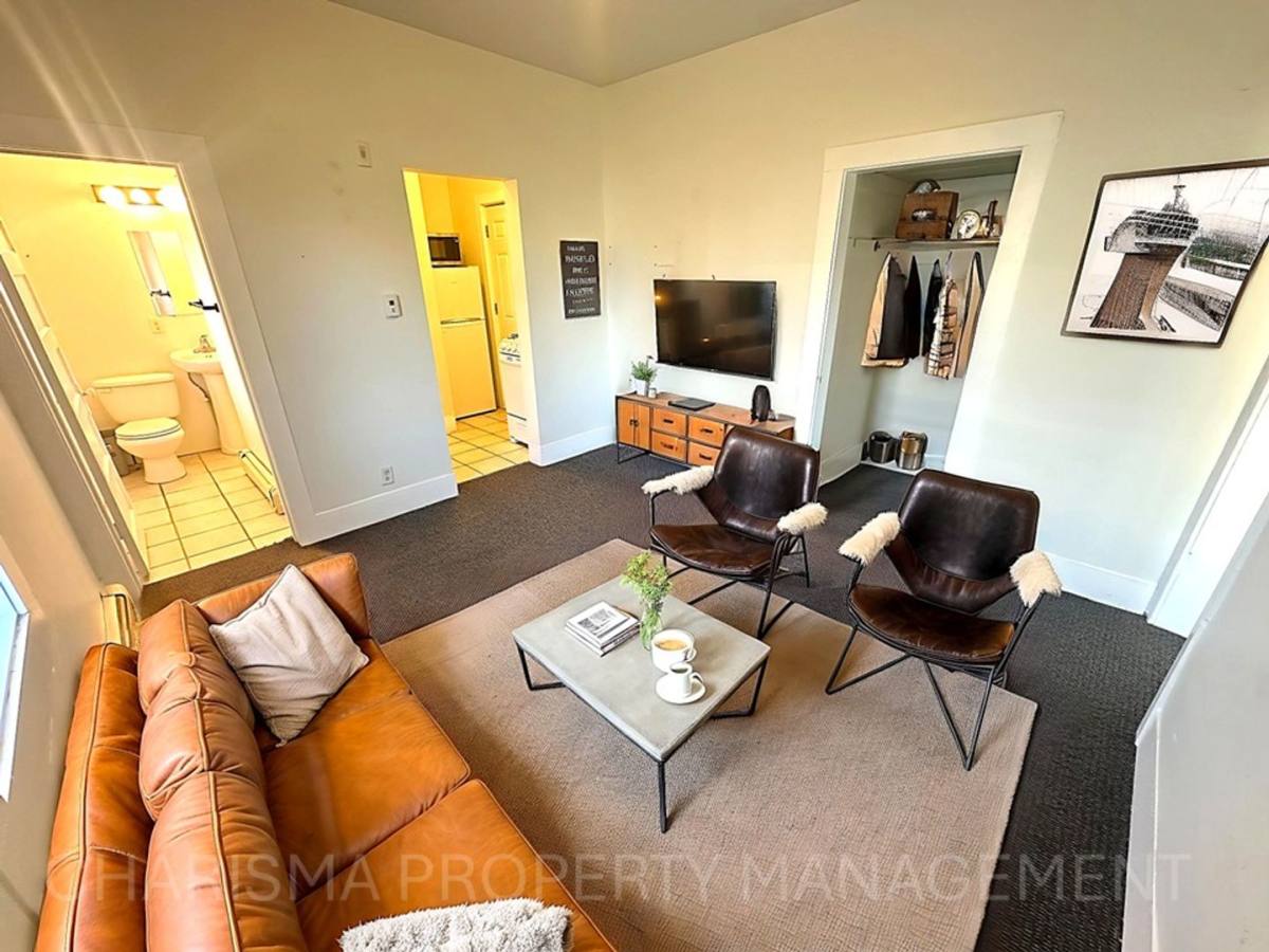 Apartment for rent at 322 E 15th St, Sioux Falls, SD 57104