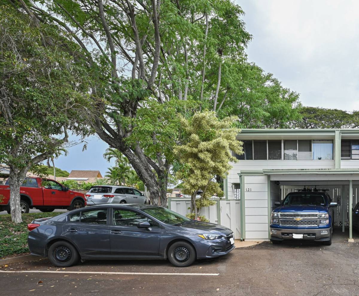Townhouse for rent at 94-108 Hokualii Court, Mililani, HI 96789