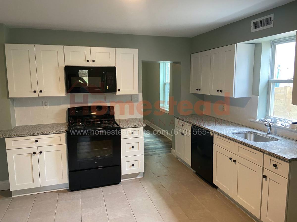 House for rent at 4334 Ridge Rd, Marcus Hook, PA 19061