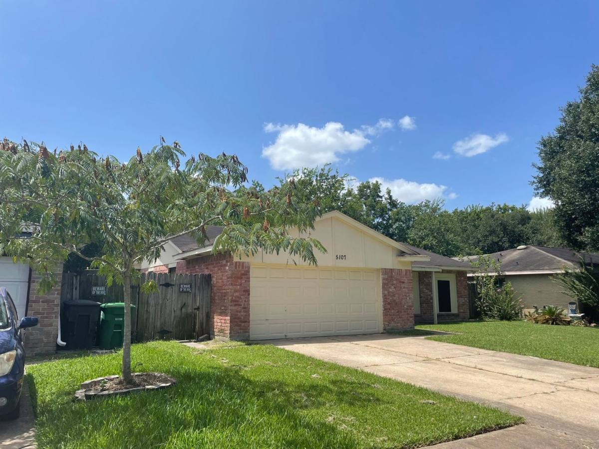 House for rent at 5107 Ridgeton Dr, Houston, TX 77053