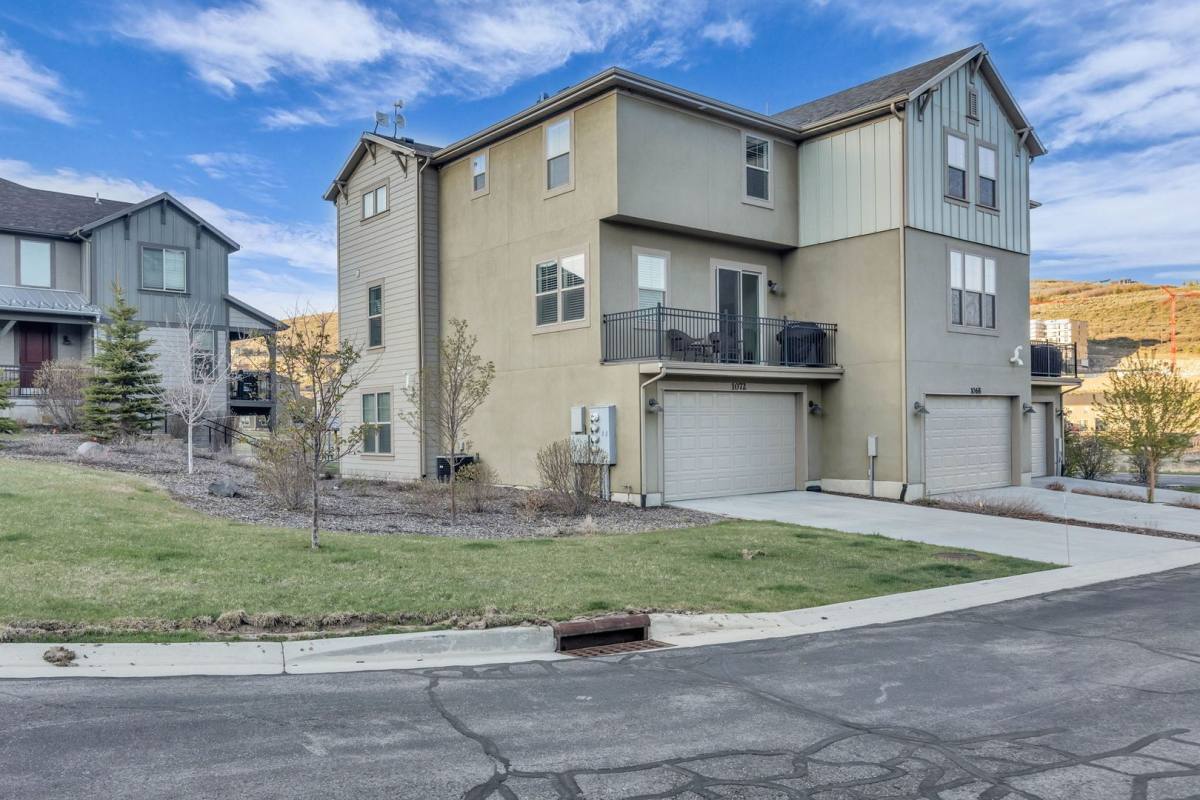 Townhouse for rent at 1072 W Cattail Court, Kamas, UT 84036