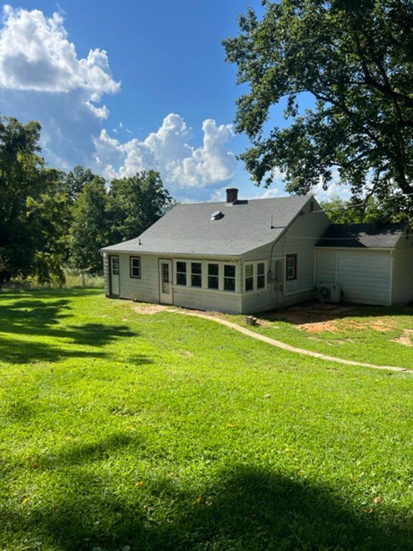 House for rent at 1333 Falling Spring Rd, Glasgow, VA 24555
