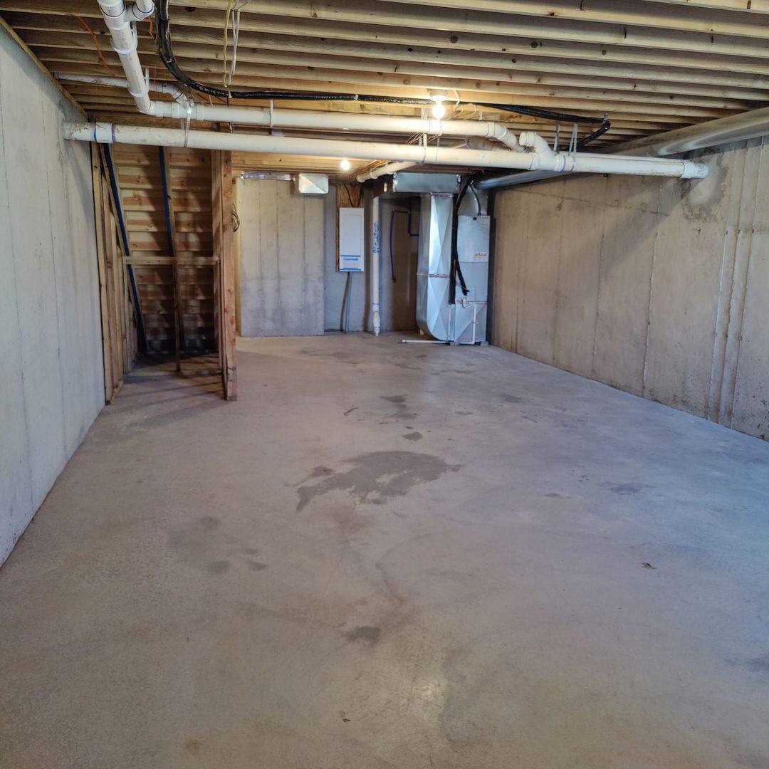 Townhouse for rent at 254 Persimmon Rd, Lees Summit, MO 64086