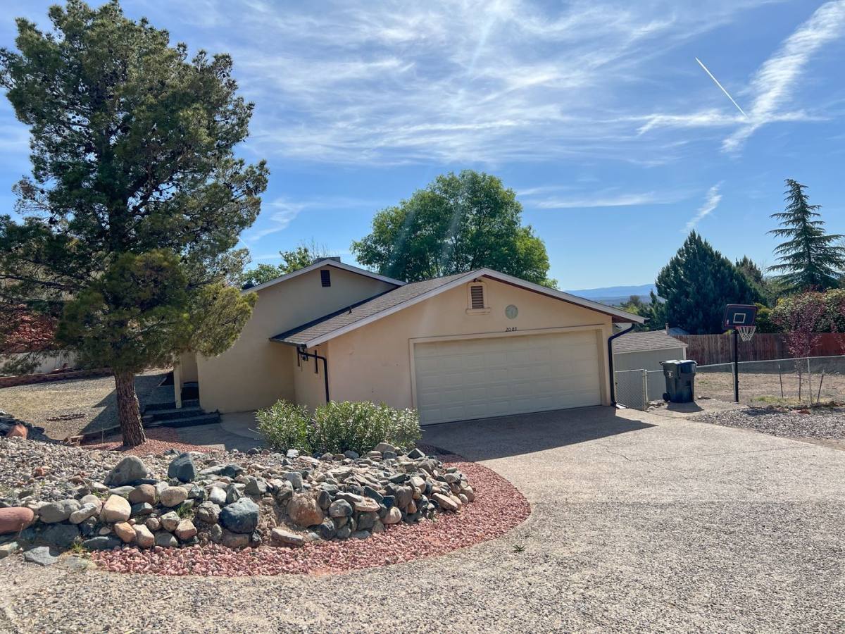 House for rent at 2083 S Arrowhead Lane, Cottonwood, AZ 86326