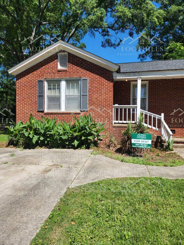 Apartment for rent at 105 Woodrow St, Belton, SC 29627