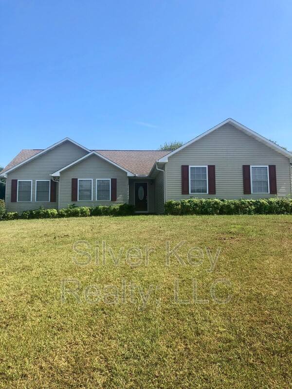 514 Lynwood Ave, Athens, TN 37303