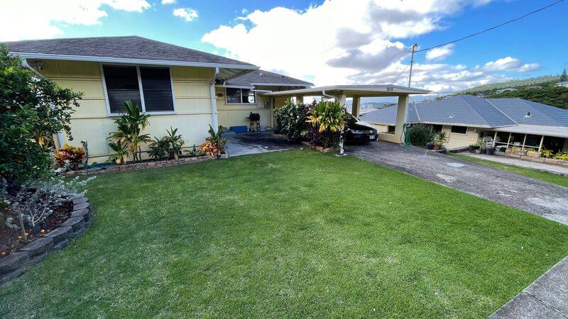 Apartment for rent at 3039 Alencastre Place, Honolulu, HI 96816
