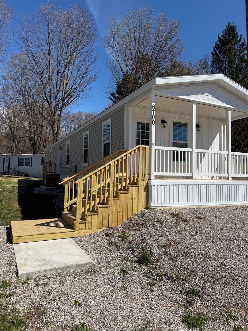 Apartment for rent at 6700 Spruce Dr, Benzonia, MI 49616