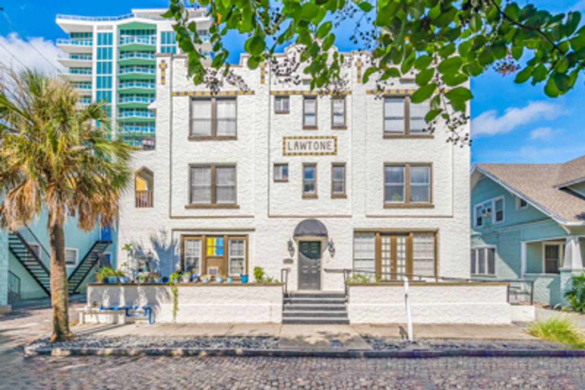 Apartment for rent at 324 Grove St N, Saint Petersburg, FL 33701