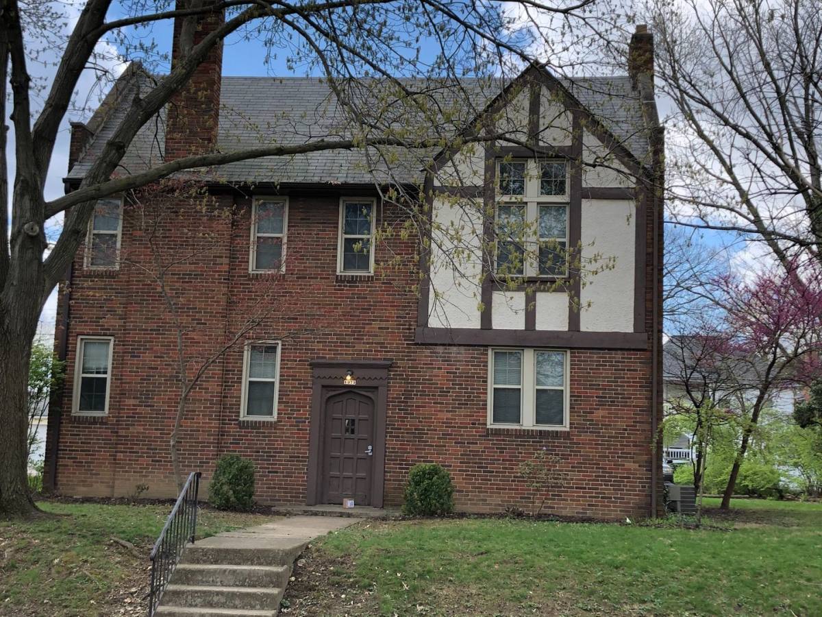 Apartment for rent at 1373 Eastview Ave, Columbus, OH 43212