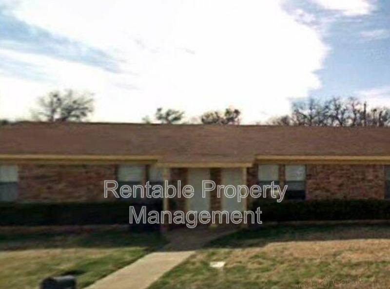 House for rent at 927 Meadowlark Circle, Granbury, TX 76049