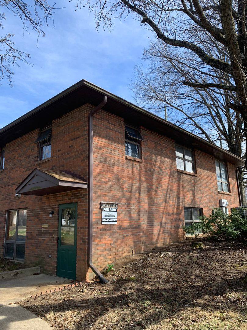 House for rent at 203 E 14th St, Bloomington, IN 47408