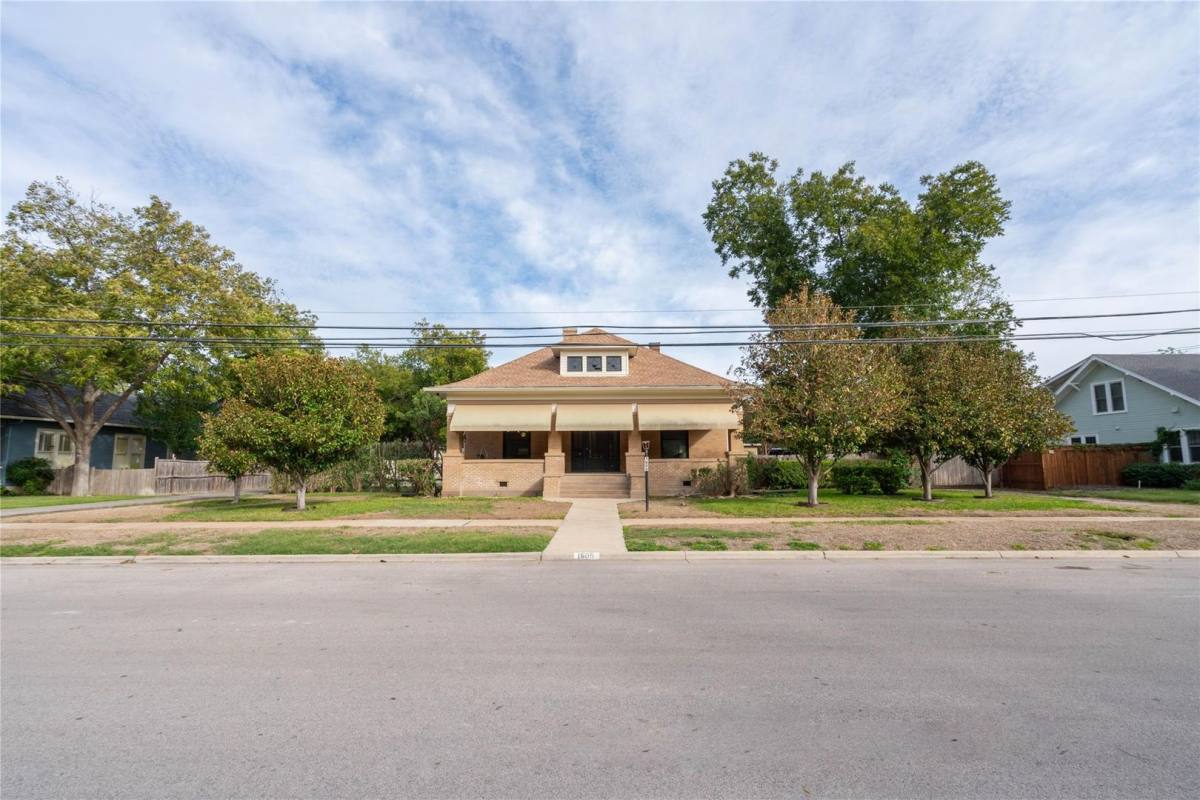 House for rent at 1605 Main St, Georgetown, TX 78626