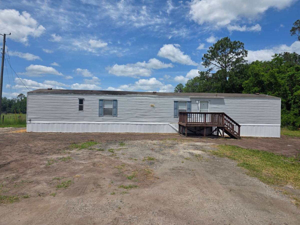House for rent at 2252 SE 126th Way, Starke, FL 32091