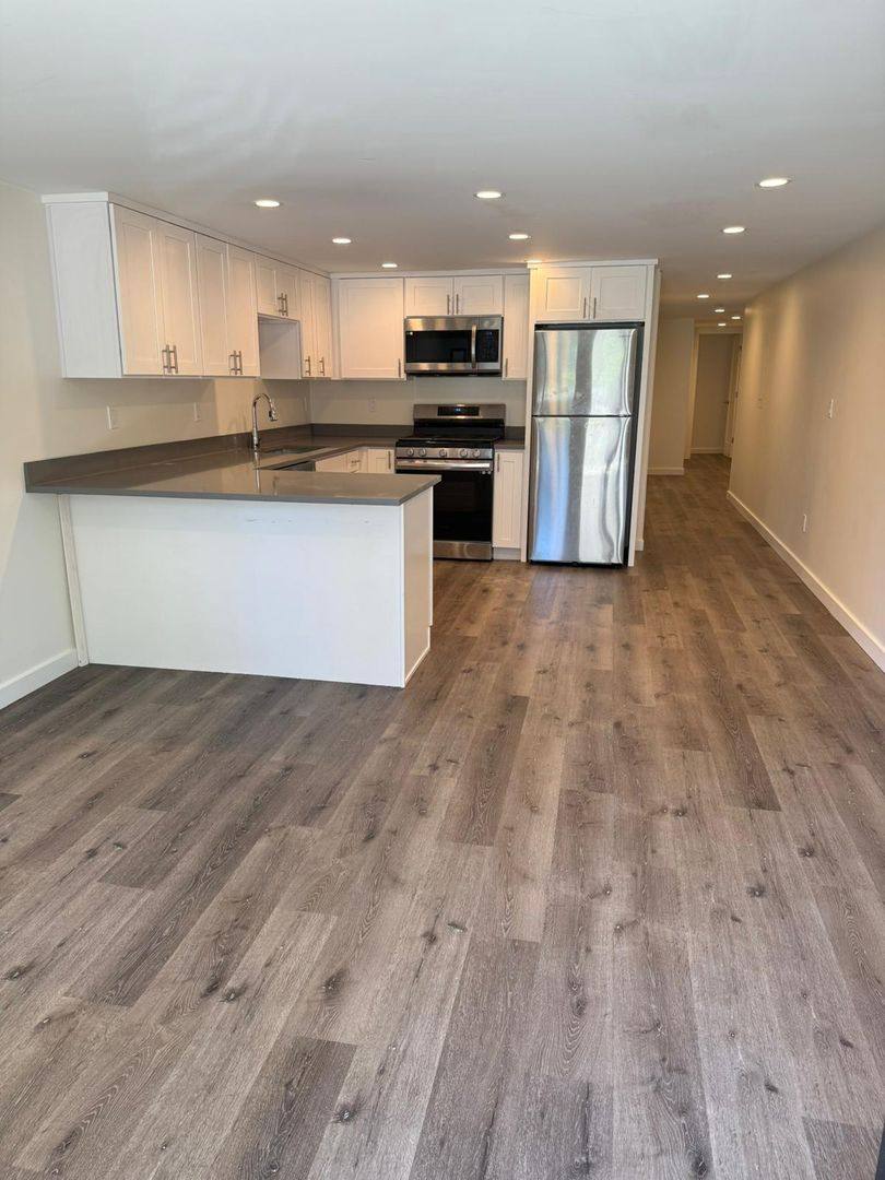 Apartment for rent at 9251 Ashworth Ave N, Seattle, WA 98103