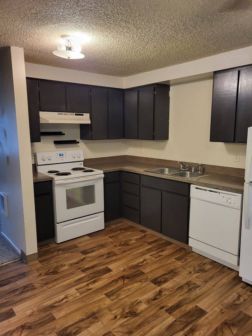 Apartment for rent at 2302 NE Evans St, McMinnville, OR 97128